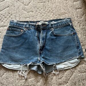 Urban Outfitters Levi 504 Shorts